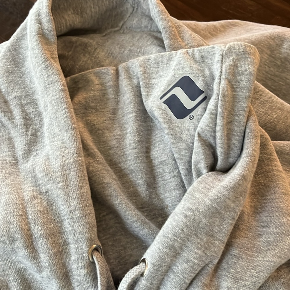 VAIL Graphic Turtleneck/Hoodie Sweatshirt • Rare • Gray/Navy Lettering • Small - Picture 3 of 8